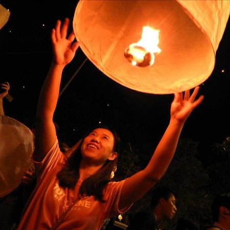 Jn-Boxtel Hostel เชียงใหม่ ภายนอก รูปภาพ